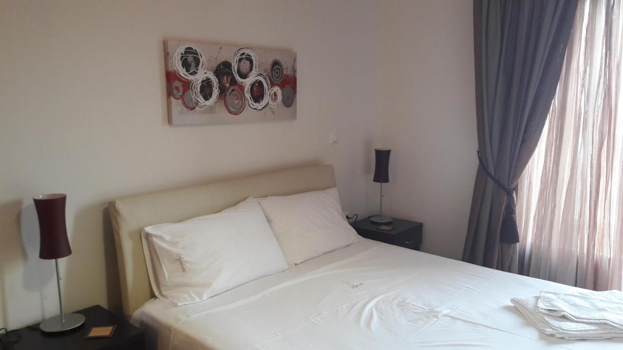 Agnanti Villa *